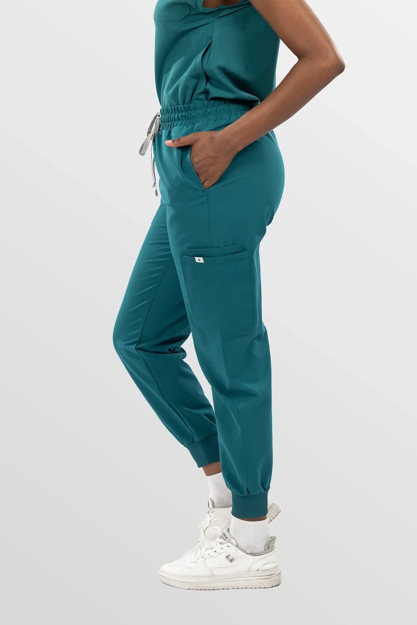 Mint Green Eipnare Women's Henley Collar Sleeveless Jogger Scrub Set - Stretch Medical Scrubs for Women