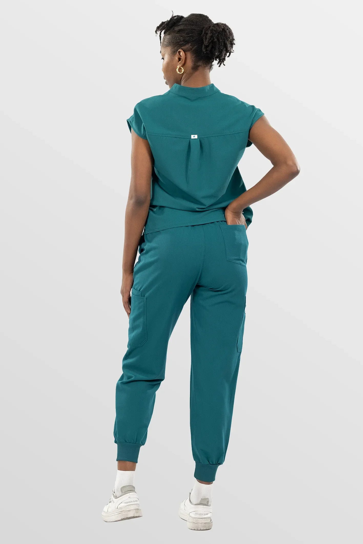 Mint Green Eipnare Women's Henley Collar Sleeveless Jogger Scrub Set - Stretch Medical Scrubs for Women